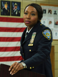 voir East New York saison 1 épisode 10